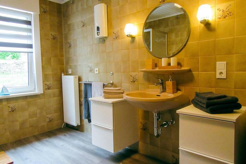 Ferienwohnung Klink Lieser Ngoại thất bức ảnh